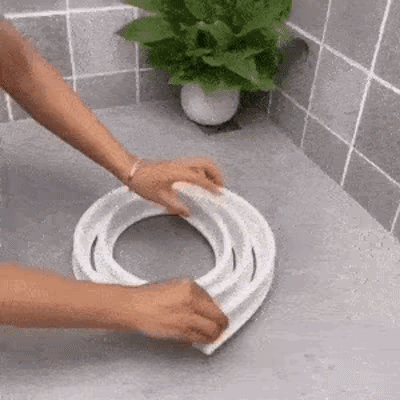 Shower-Barrier-Video1__170426-ezgif.com-video-to-gif-converter.gif__PID:9d901b89-b730-4ed9-9d3b-567d698648a8